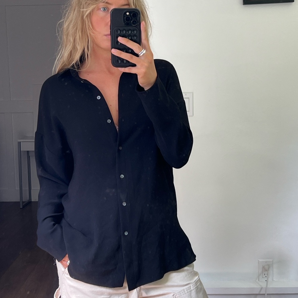 Black aritzia blouse